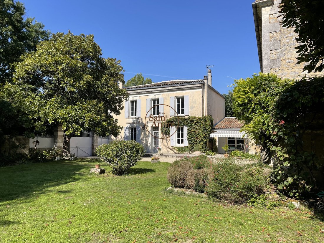 House in Touvre, Nouvelle-Aquitaine, France 1 - 17868646