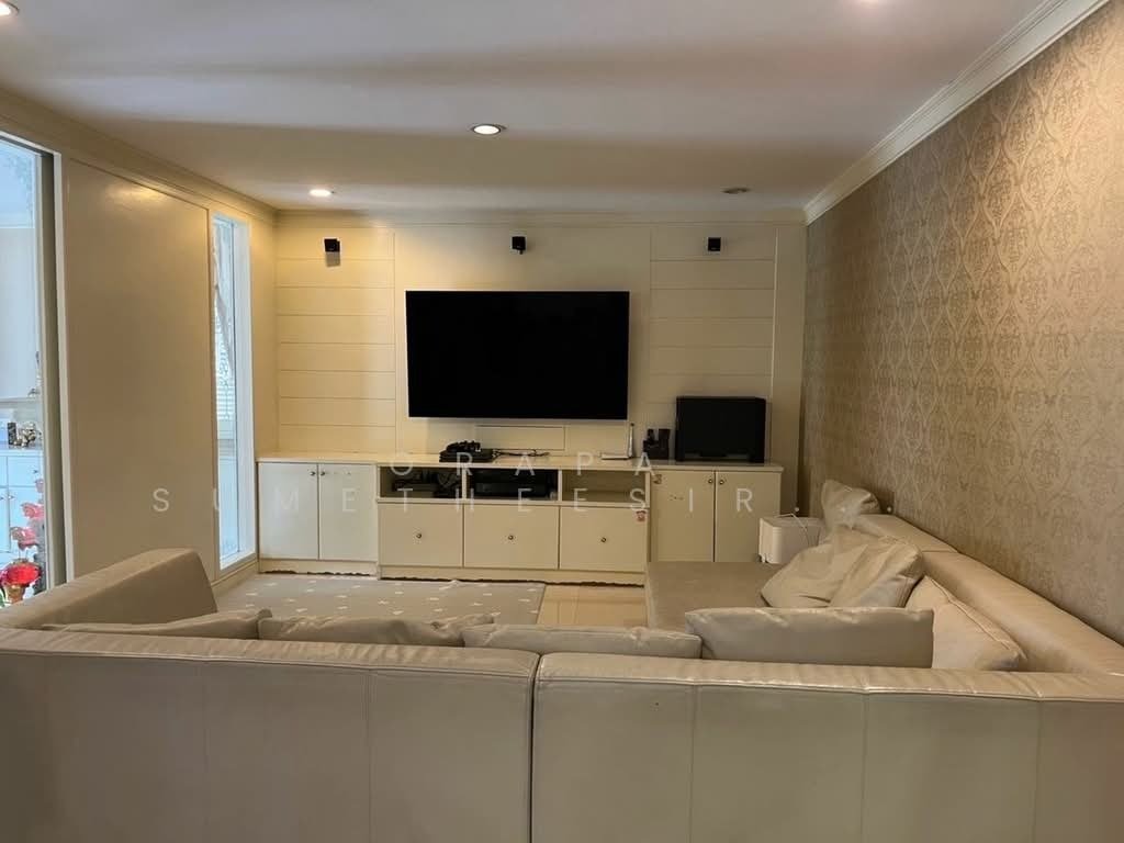 House in Bangkok, Krung Thep Maha Nakhon, Thailand 2 - 17866516
