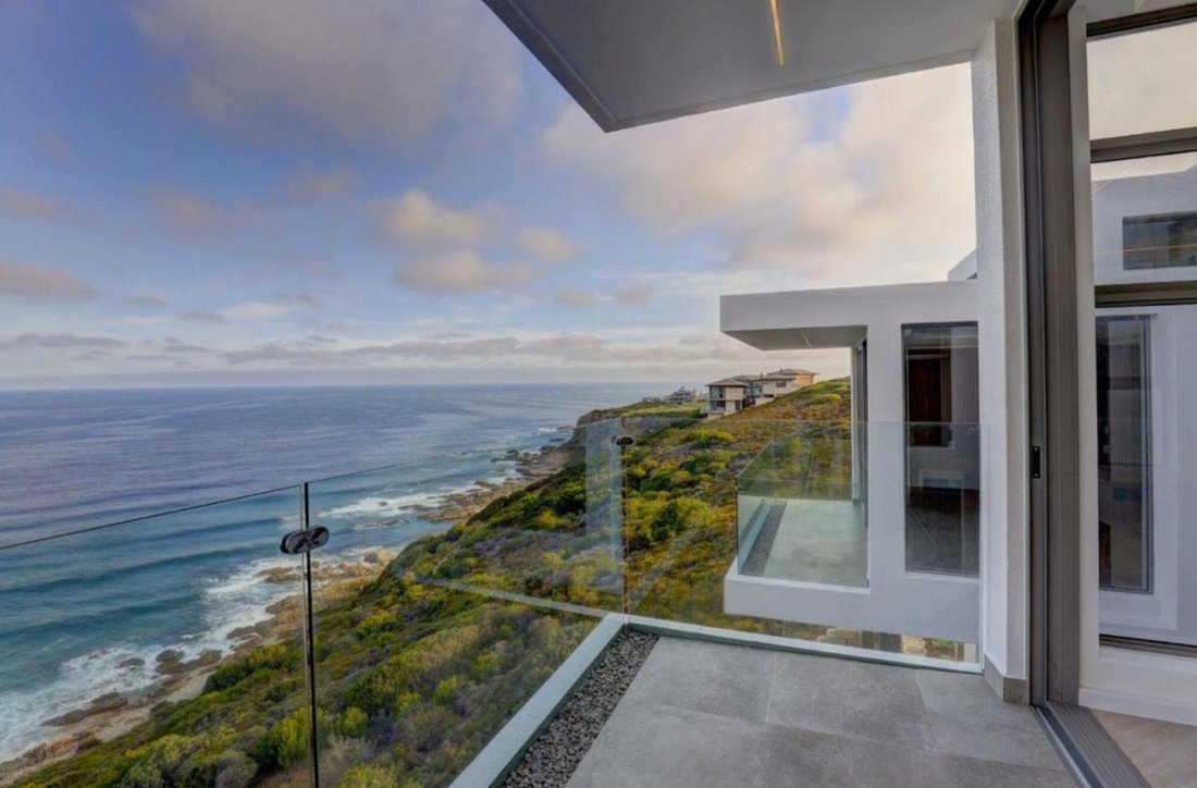 House in Mossel Bay, Western Cape, South Africa 1 - 17867008