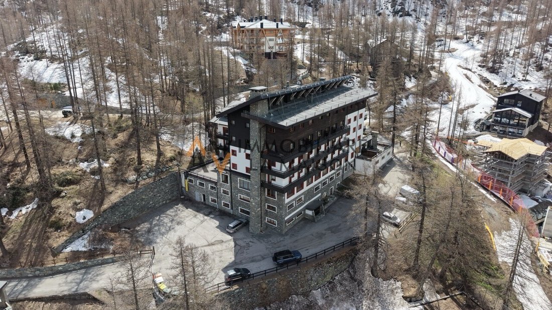 Apartment in Breuil-Cervinia, Aosta Valley / Vallée d'Aoste, Italy 1 - 17864184