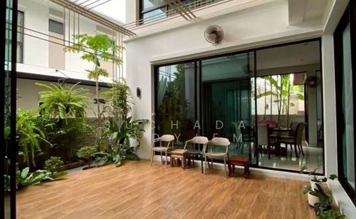 House in Bang Chak, Krung Thep Maha Nakhon, Thailand 1