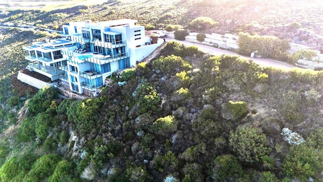House in Mossel Bay, Western Cape, South Africa 2 - 17867008
