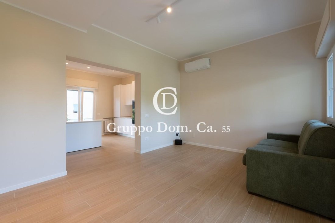 Apartment in Vittoria Apuana, Forte dei Marmi, Tuscany 1 - 17867019