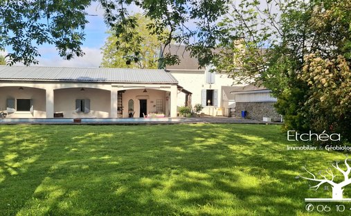 Maison à Artiguelouve, Nouvelle-Aquitaine, France 1