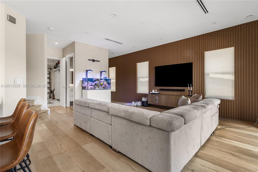 House in Miami Lakes, Florida, United States 5 - 17861142