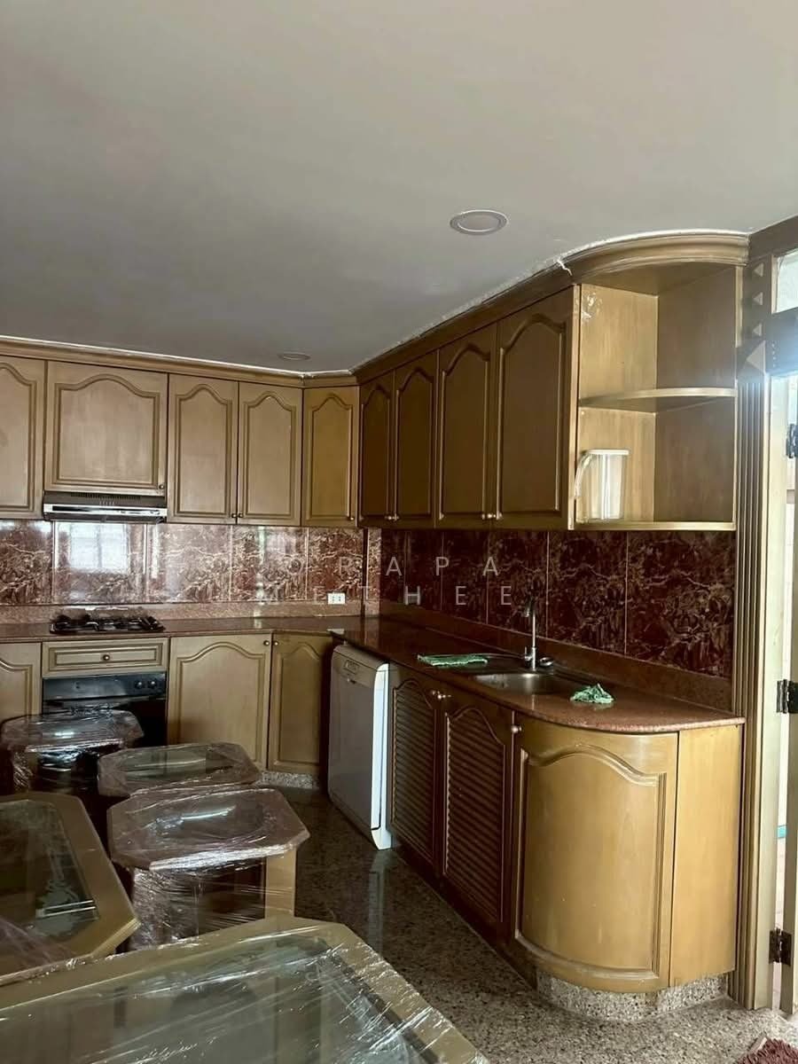 House in Bangkok, Krung Thep Maha Nakhon, Thailand 5 - 17865346