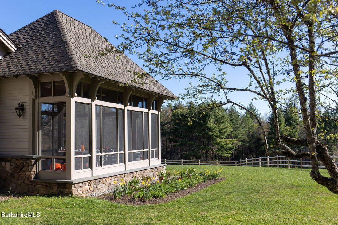 House in Great Barrington, Massachusetts, United States 3 - 17869007