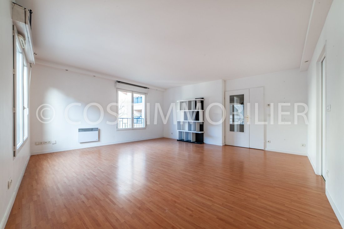 Apartment in Bois-Colombes, Ile-de-France, France 3 - 17868742
