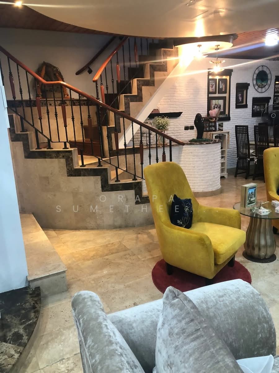 Townhouse in Bangkok, Krung Thep Maha Nakhon, Thailand 1 - 17865337