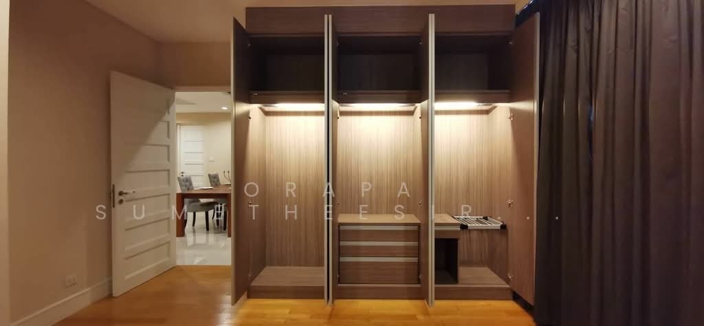 Condo in Phra Khanong Nuea, Bangkok, Thailand 4 - 17865625