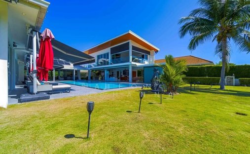 Villa in Cha-am, Phetchaburi, Thailand 1