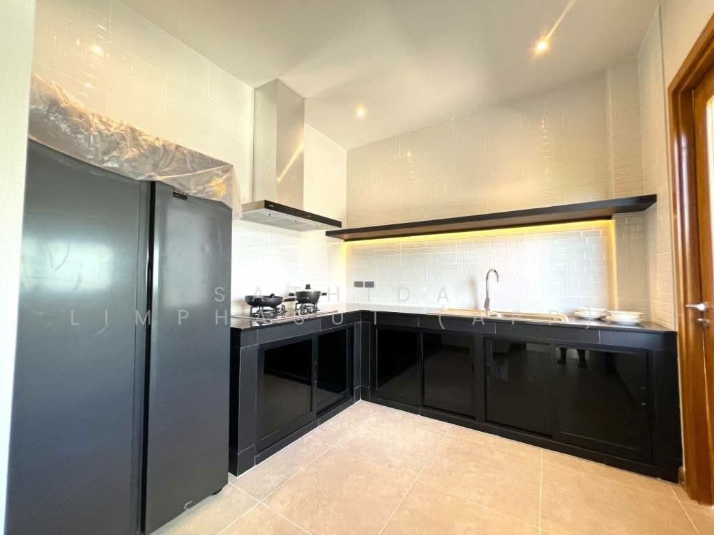 Villa in Huay Yai, Chon Buri, Thailand 4 - 17862641