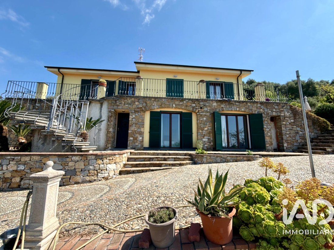 Villa en Porto Maurizio, Imperia, Liguria 1 - 17868163