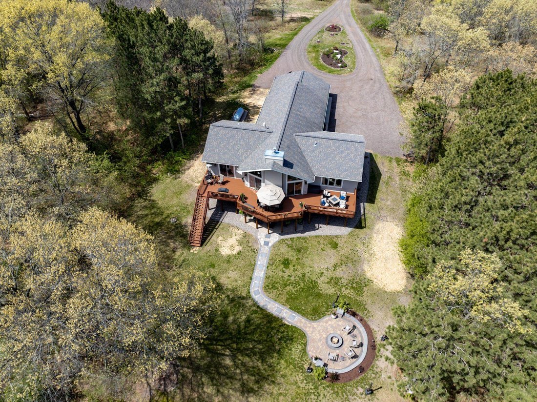 House in Necedah, Wisconsin, United States 2 - 17864921