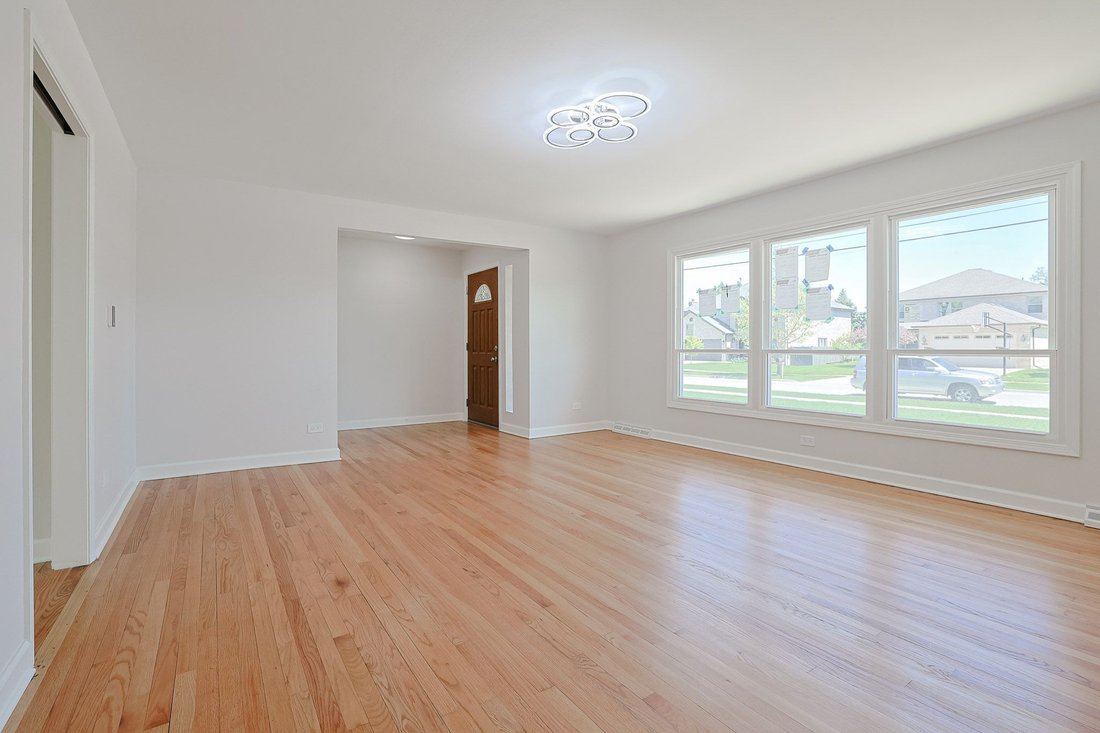 House in Des Plaines, Illinois, United States 4 - 17863063