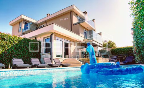 House in Peruski, Istria County, Croatia 1