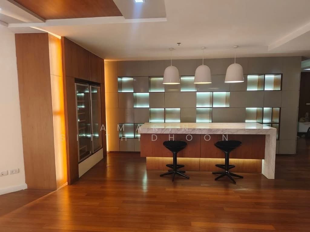 Condo in Huai Khwang, Krung Thep Maha Nakhon, Thailand 4 - 17863553