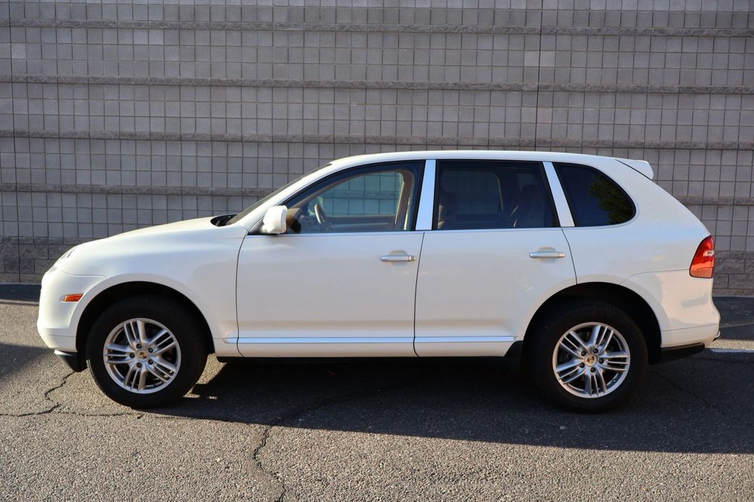 Suv in Tempe, AZ, United States 4 - 17868032
