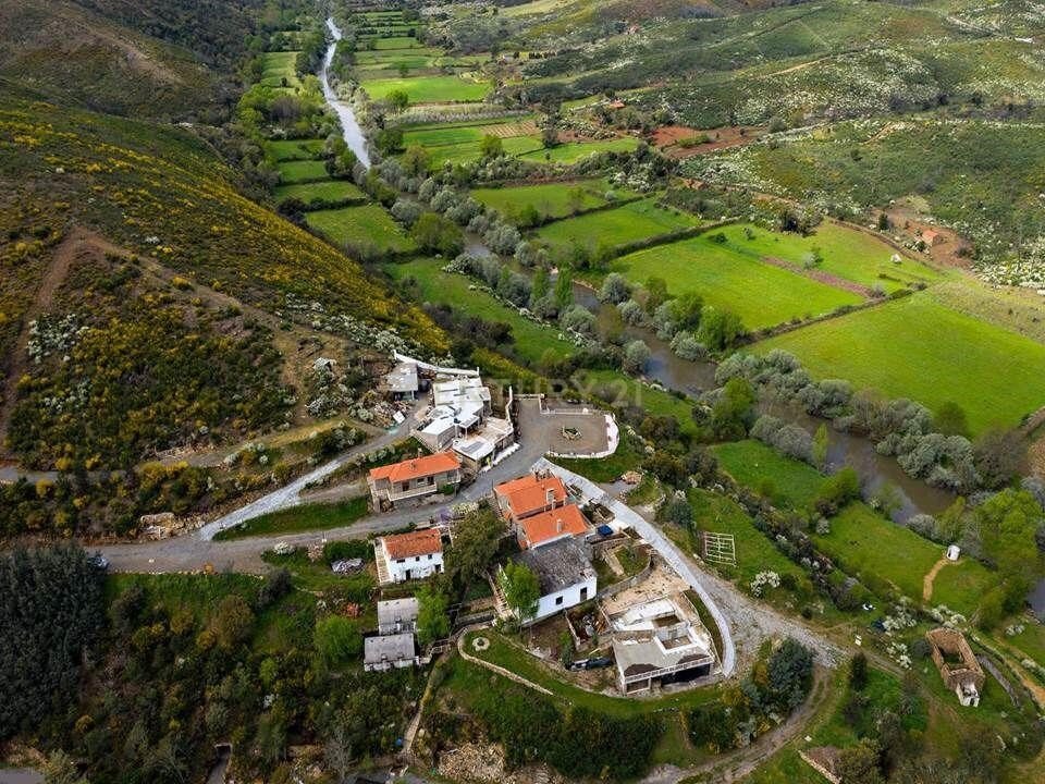 Land in Covilha e Canhoso, Castelo Branco District, Portugal 1 - 13861167