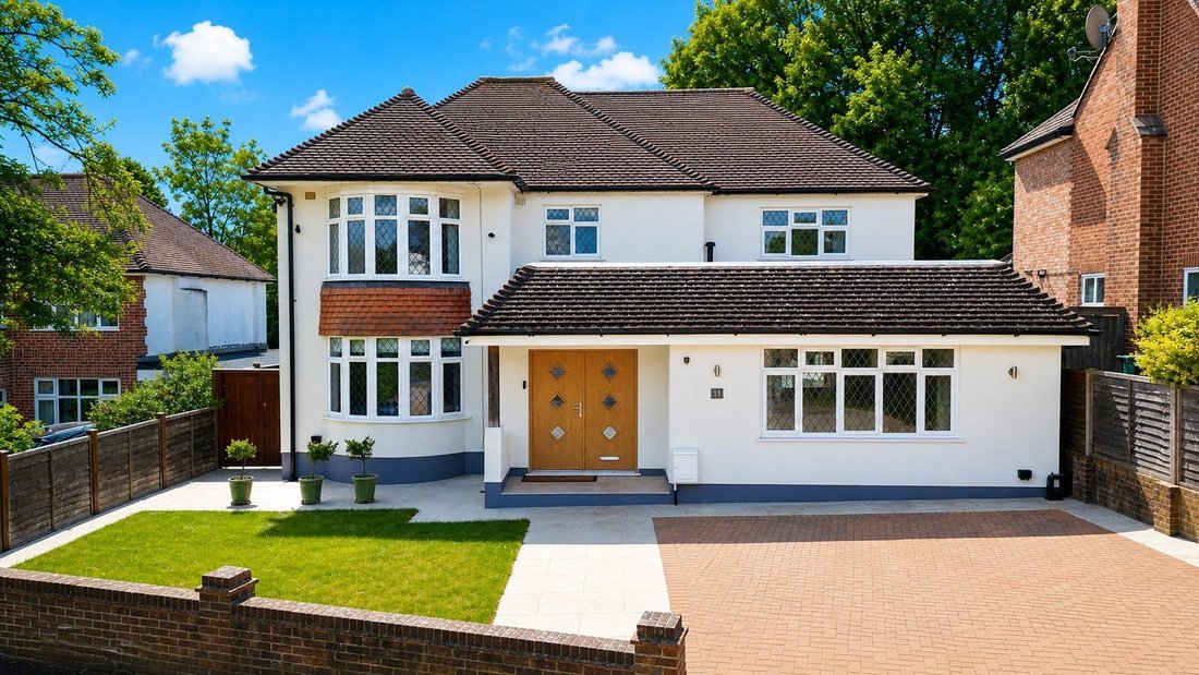 House in Epsom and Ewell, England 5 - 17551531