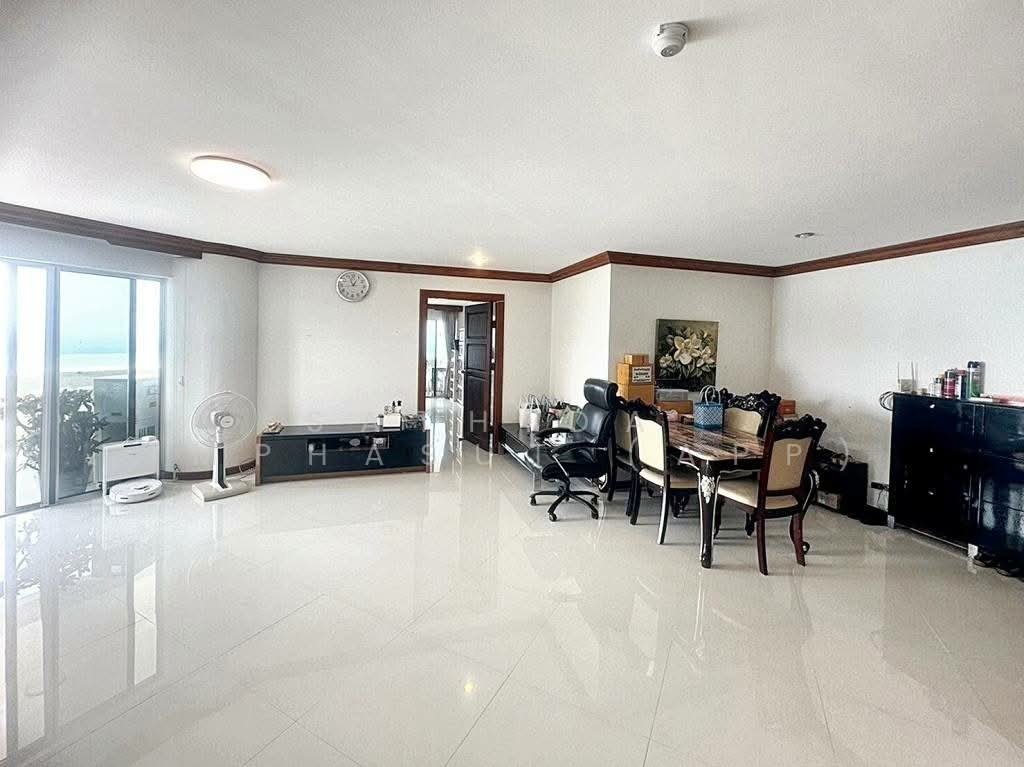Condo in Pattaya City, Chon Buri, Thailand 1 - 17863088