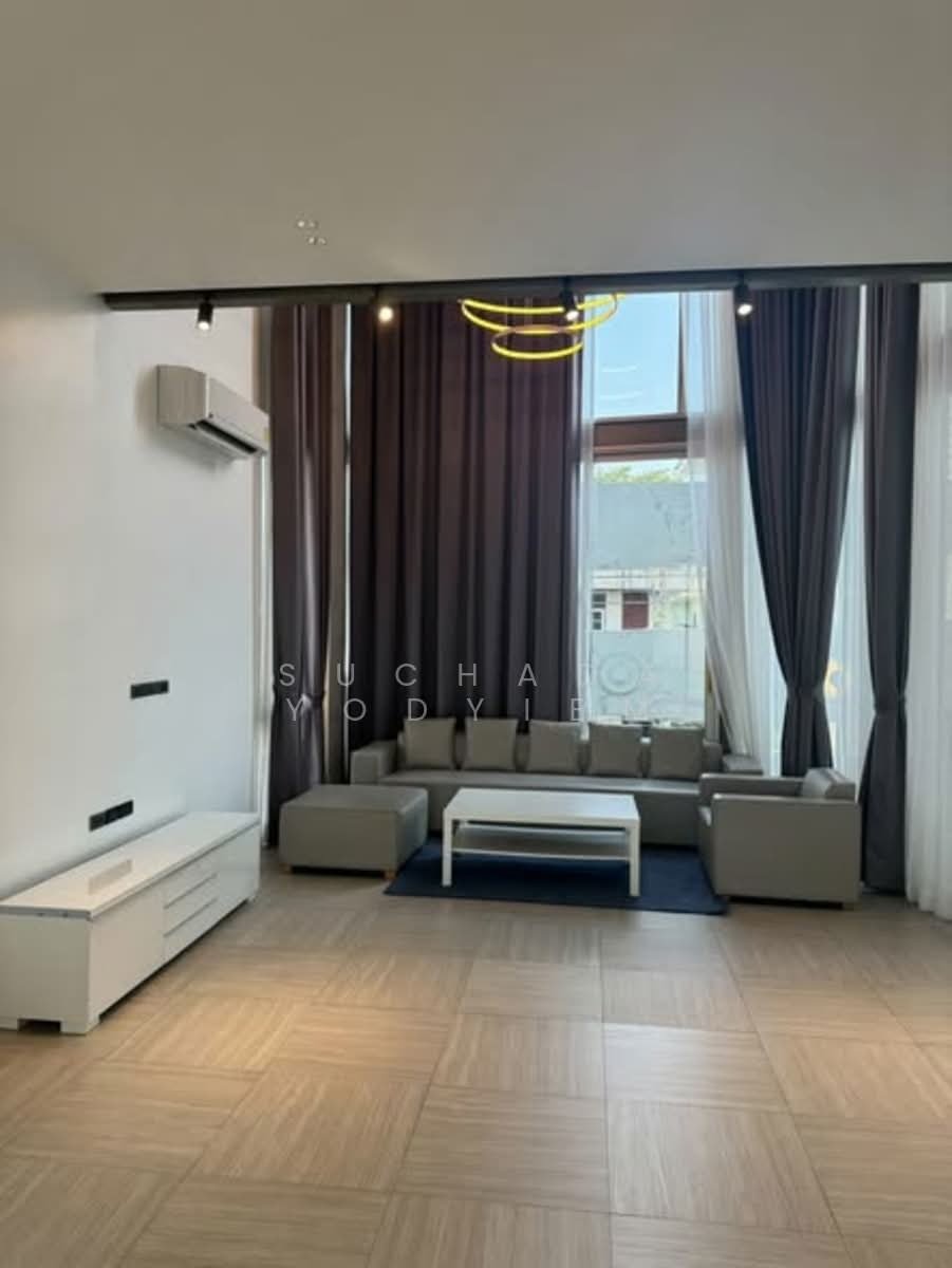 Townhouse in Chatuchak, Krung Thep Maha Nakhon, Thailand 3 - 17863808