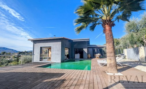 Villa in Castagniers, Provence-Alpes-Côte d'Azur, France 1