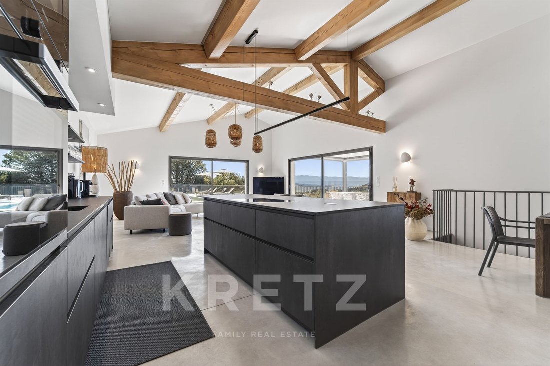 House in Saint-Saturnin-lès-Apt, Provence-Alpes-Côte d'Azur, France 3 - 17867414