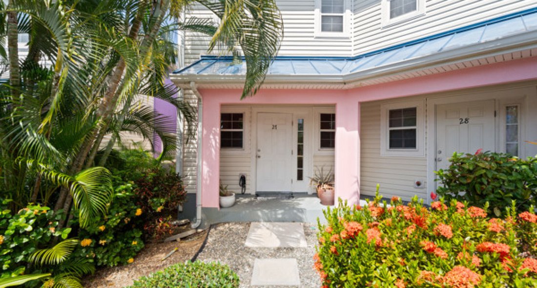 Apartment in George Town, George Town, Cayman Islands 3 - 17867036