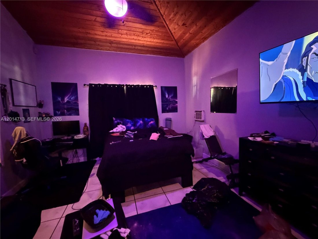 House in Miami, Florida, United States 5 - 17861147