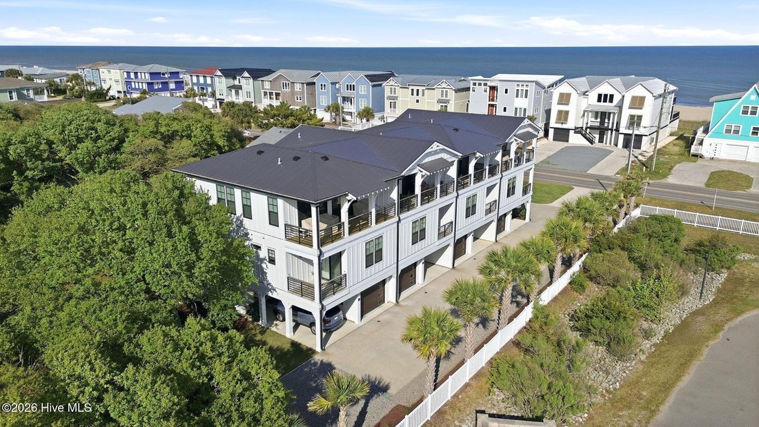 Townhouse in Kure Beach, North Carolina, United States 1 - 17860960