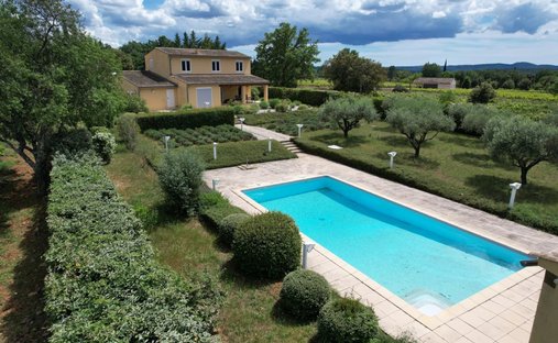 Casa a Cotignac, Provenza-Alpi-Costa Azzurra, Francia 1