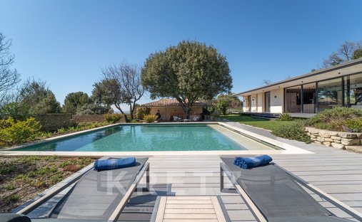 House in Apt, Provence-Alpes-Côte d'Azur, France 1