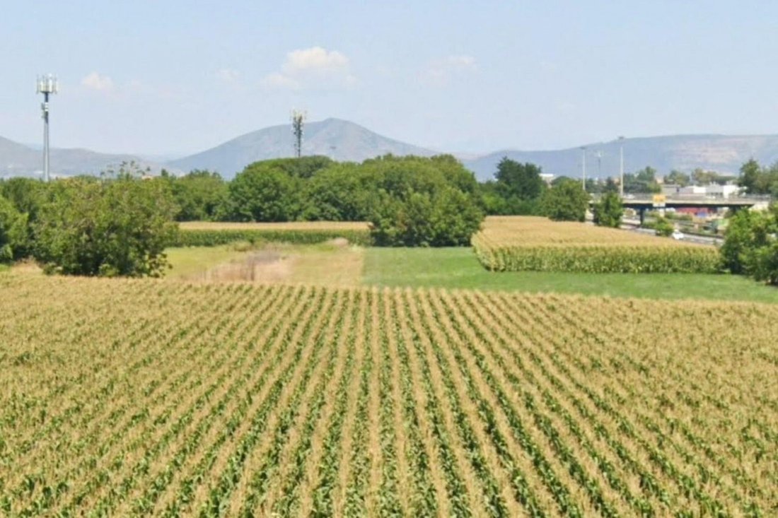 Land in Marcianise, Campania, Italy 5 - 17868112