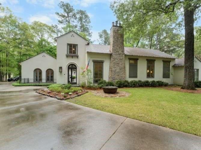 House in Saint Francisville, Louisiana, United States 1 - 17864471