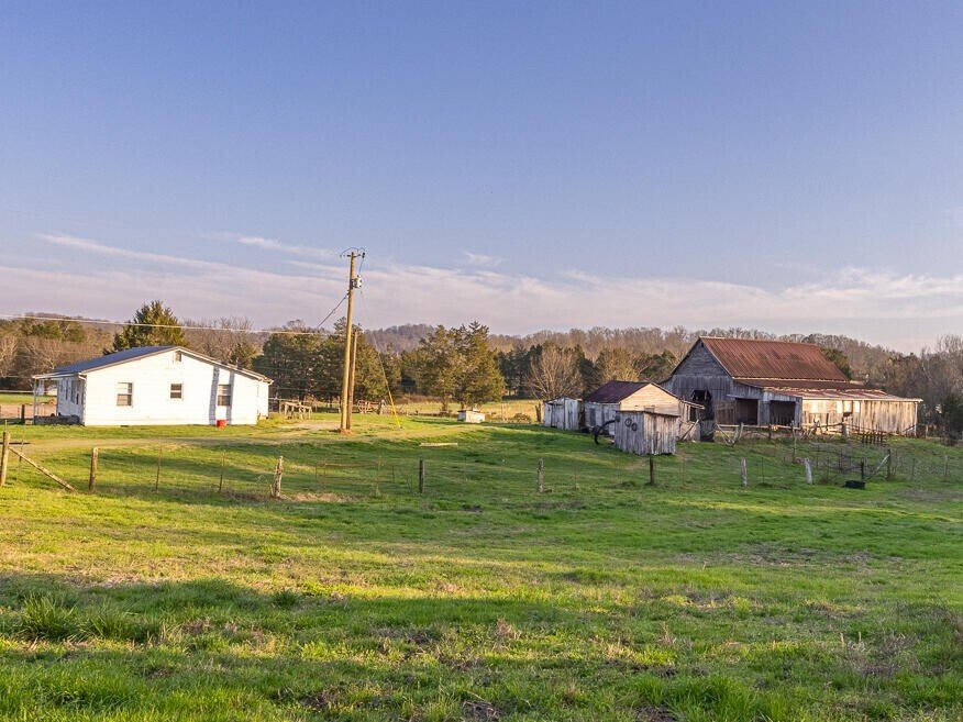 House in Madisonville, Tennessee, United States 1 - 17866067