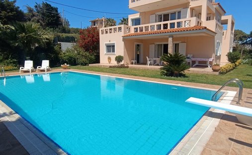 Villa in Anavissos, Attica, Greece 1