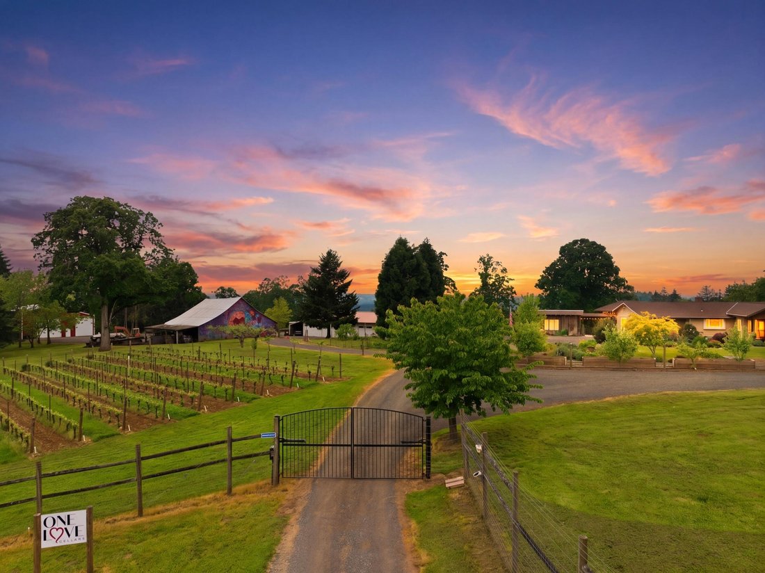 House in Turner, Oregon, United States 1 - 17864270