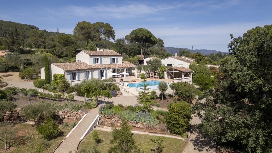 Villa in La Motte, Provence-Alpes-Côte d'Azur, France 2 - 17862450