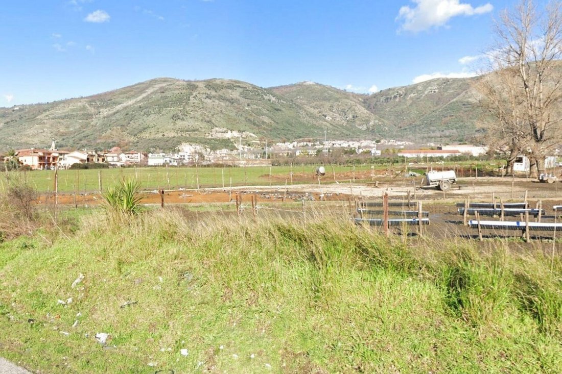 Land in Santa Maria A Vico, Campania, Italy 5 - 17868114