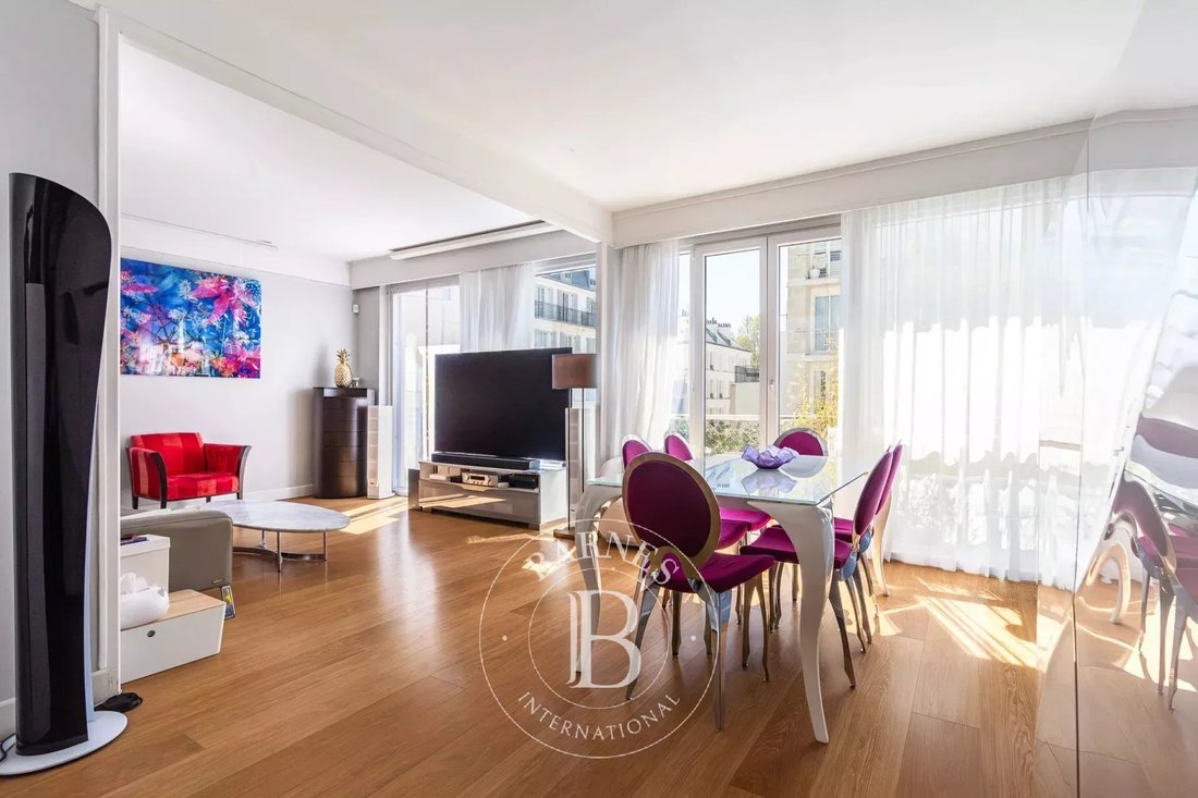 Apartment in La Plaine des Sablons, Neuilly-sur-Seine, France 1 - 17864296