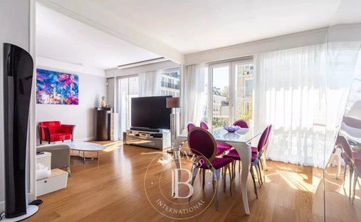 Apartment in La Plaine des Sablons, Neuilly-sur-Seine, France 1