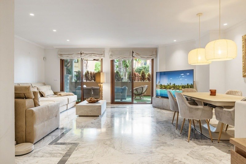 Apartment in Puerto Banus, Marbella, Spain 5 - 17866474