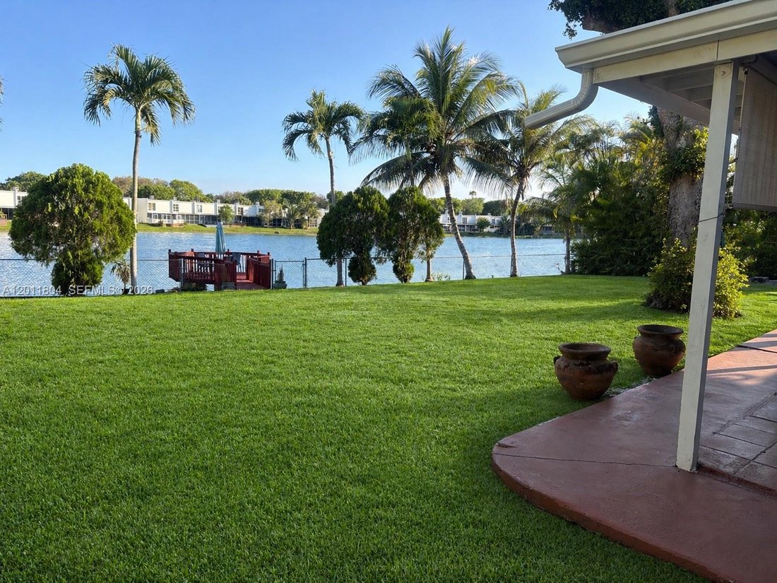 House in Miami, Florida, United States 3 - 17851781