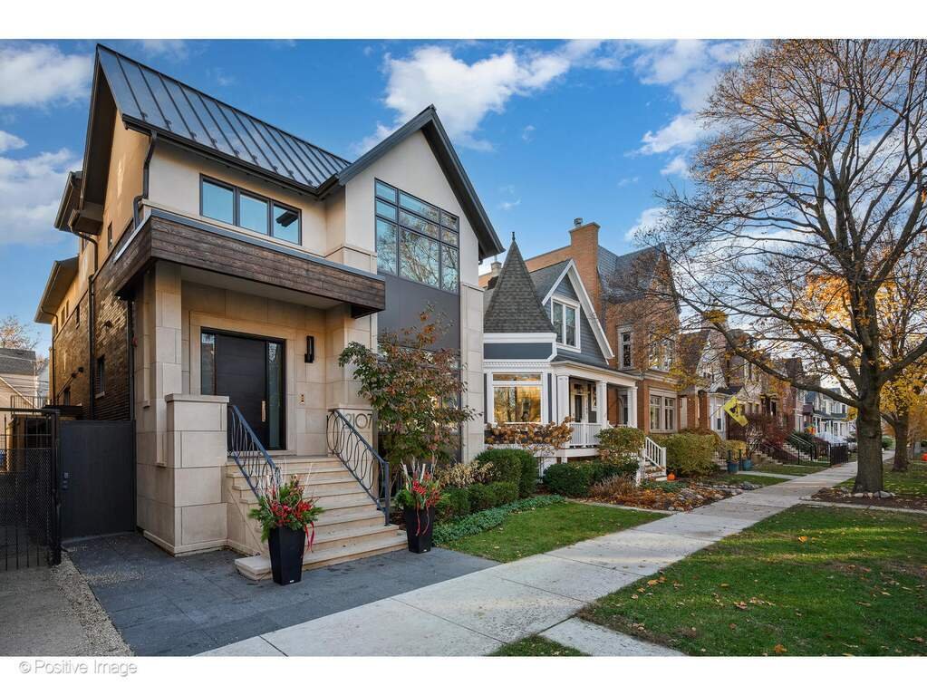 House in Chicago, Illinois, United States 2 - 17868713
