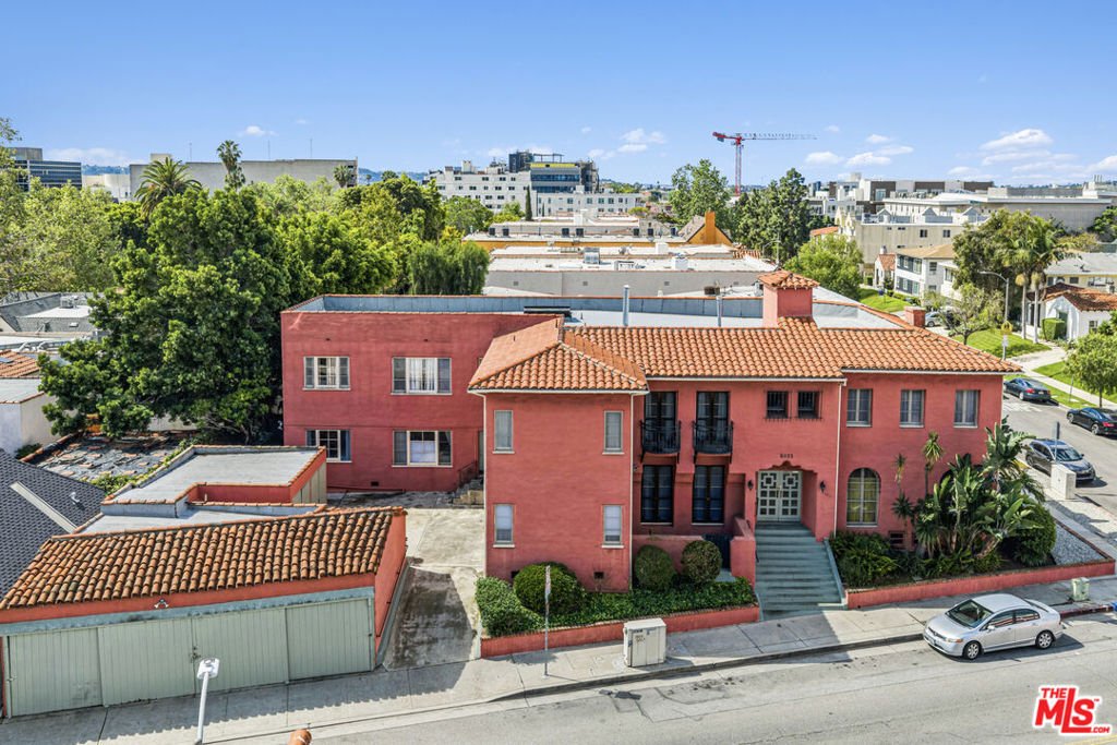 Los Angeles, California, United States 2 - 17865040