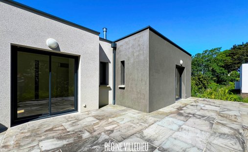 Villa in Tourlaville, Cherbourg-en-Cotentin, France 1