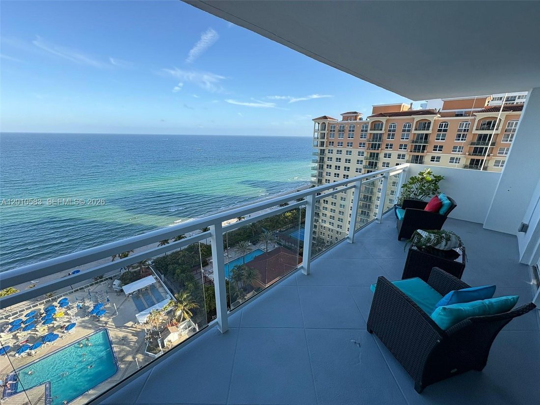 Condo in Hallandale Beach, Florida, United States 2 - 17864840