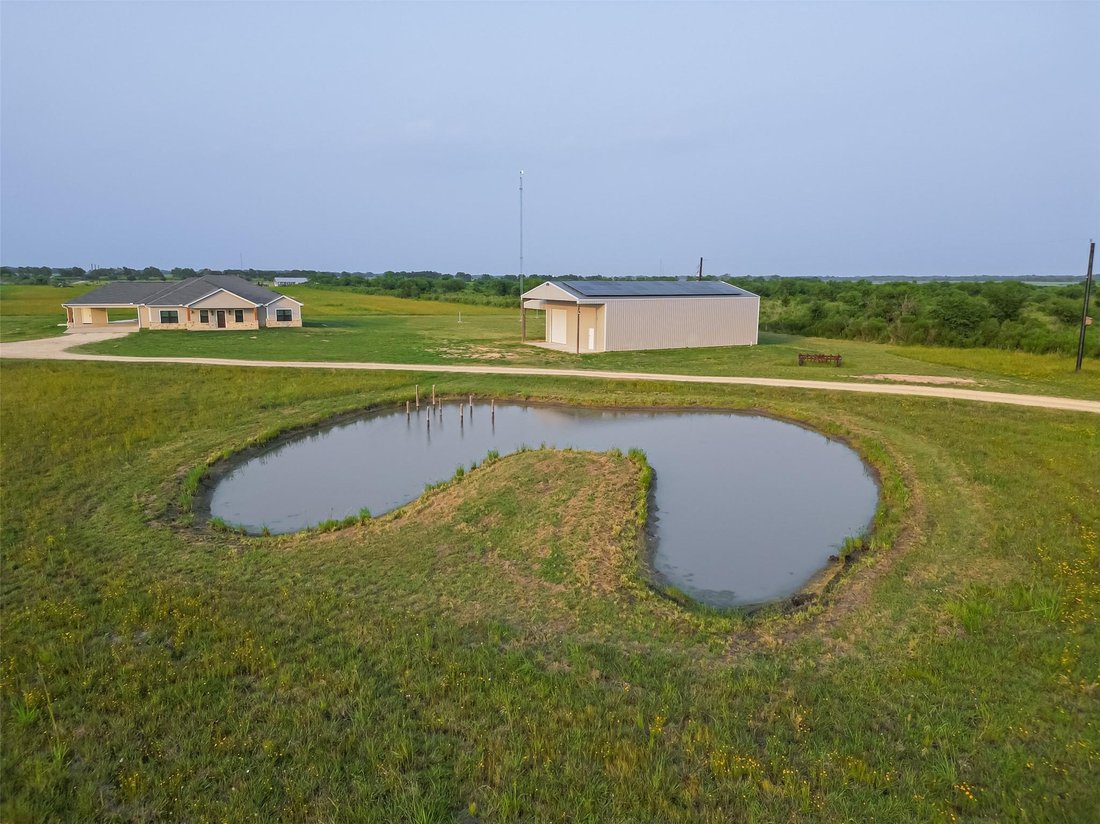 House in Guy, Texas, United States 4 - 17861245