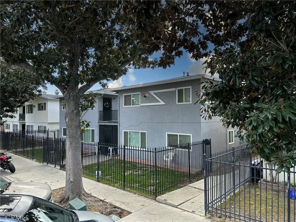 Orange, California, United States 4 - 16524253